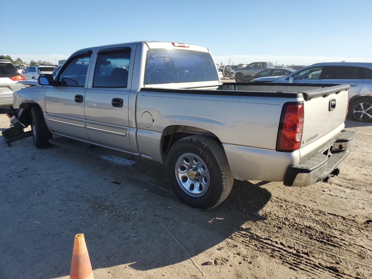 Изображение 2 2007 CHEVROLET SILVERADO C1500 CLASSIC CREW CAB 2007 с VIN 2GCEC13V771181896