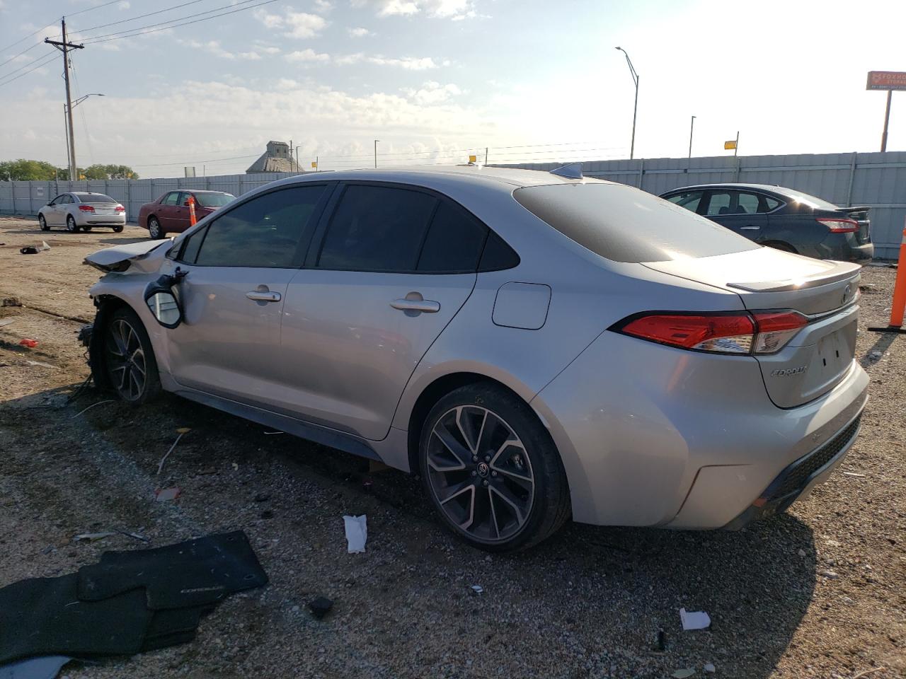 Image 2 of 2021 TOYOTA COROLLA SE 2021 with VIN JTDP4MCEXMJ069649