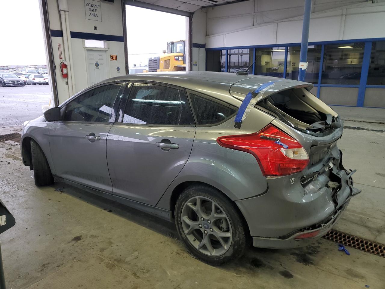 Image 2 of 2013 FORD FOCUS SE 2013 with VIN 1FADP3K23DL382807