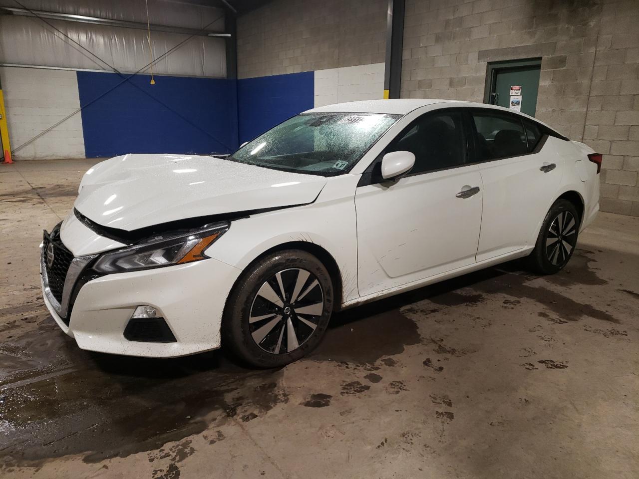 Image 1 of 2022 NISSAN ALTIMA SV 2022 with VIN 1N4BL4DW1NN361470