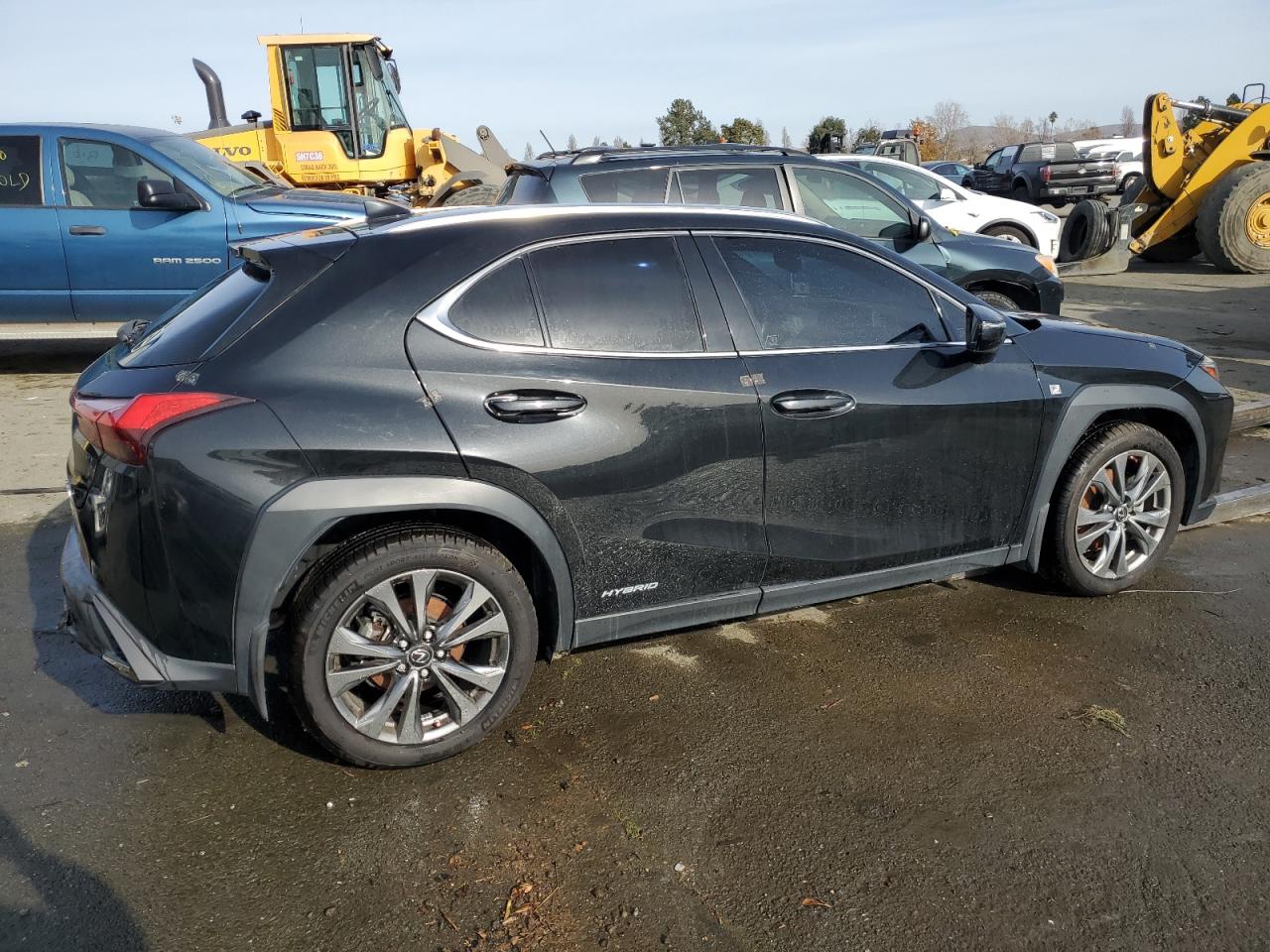 Obraz 3 z 2019 LEXUS UX 250H 2019 z VIN JTHU9JBH3K2010317