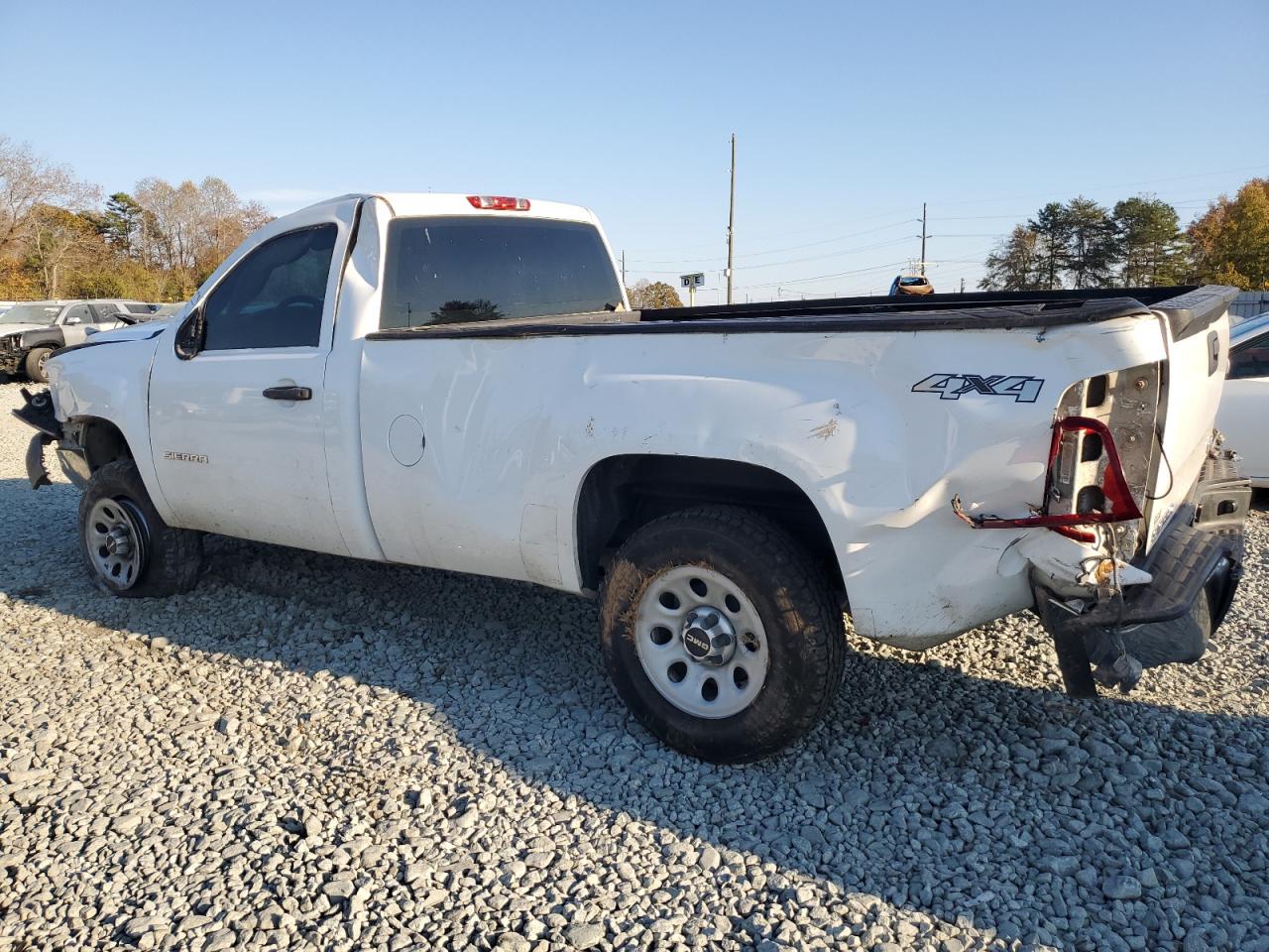 Image 2 of 2013 GMC SIERRA K1500 2013 with VIN 1GTN2TEX1DZ249075