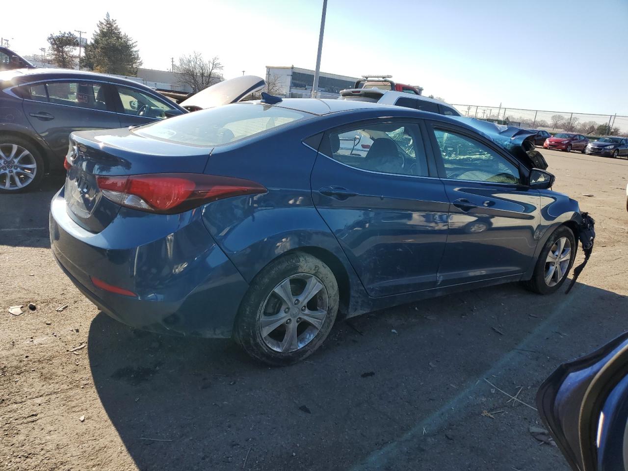 Image 3 of 2016 HYUNDAI ELANTRA SE 2016 with VIN KMHDH4AE9GU602664