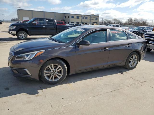 Obraz 1 z 2017 HYUNDAI SONATA SE 2017 z VIN 5NPE24AF5HH443639