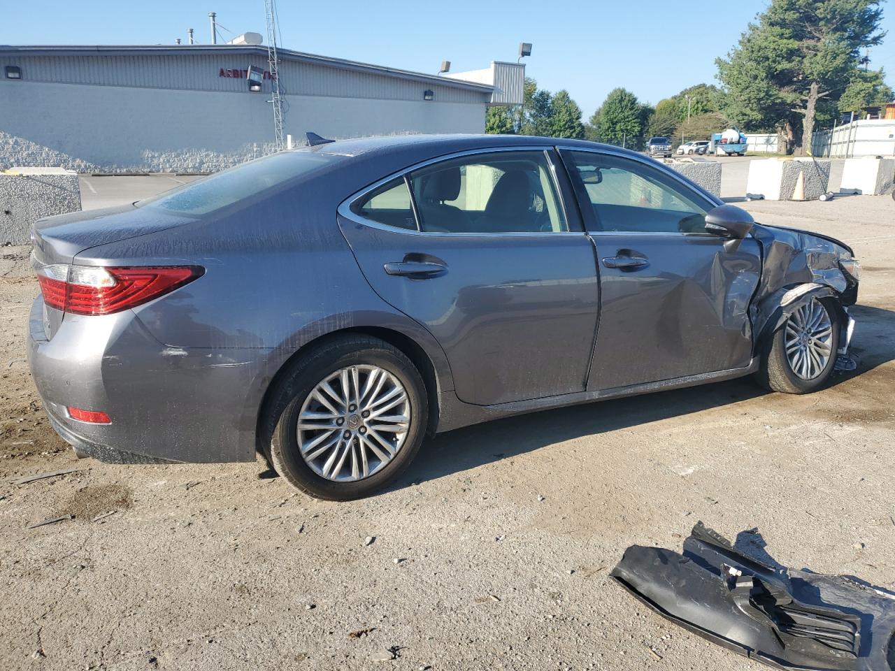 Image 3 of 2014 LEXUS ES 350 2014 with VIN JTHBK1GGXE2125321