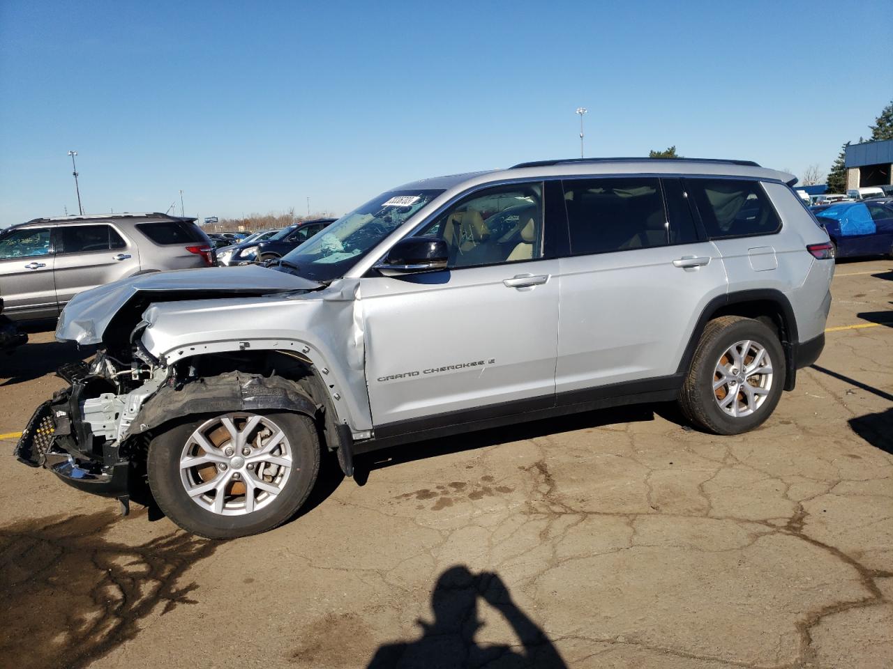 Image 1 of 2021 JEEP GRAND CHEROKEE L LIMITED 2021 with VIN 1C4RJKBG0M8135223