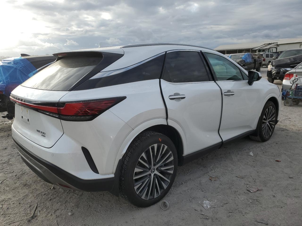 Image 3 of 2023 LEXUS RX 350 BASE 2023 with VIN 2T2BAMCA4PC003822