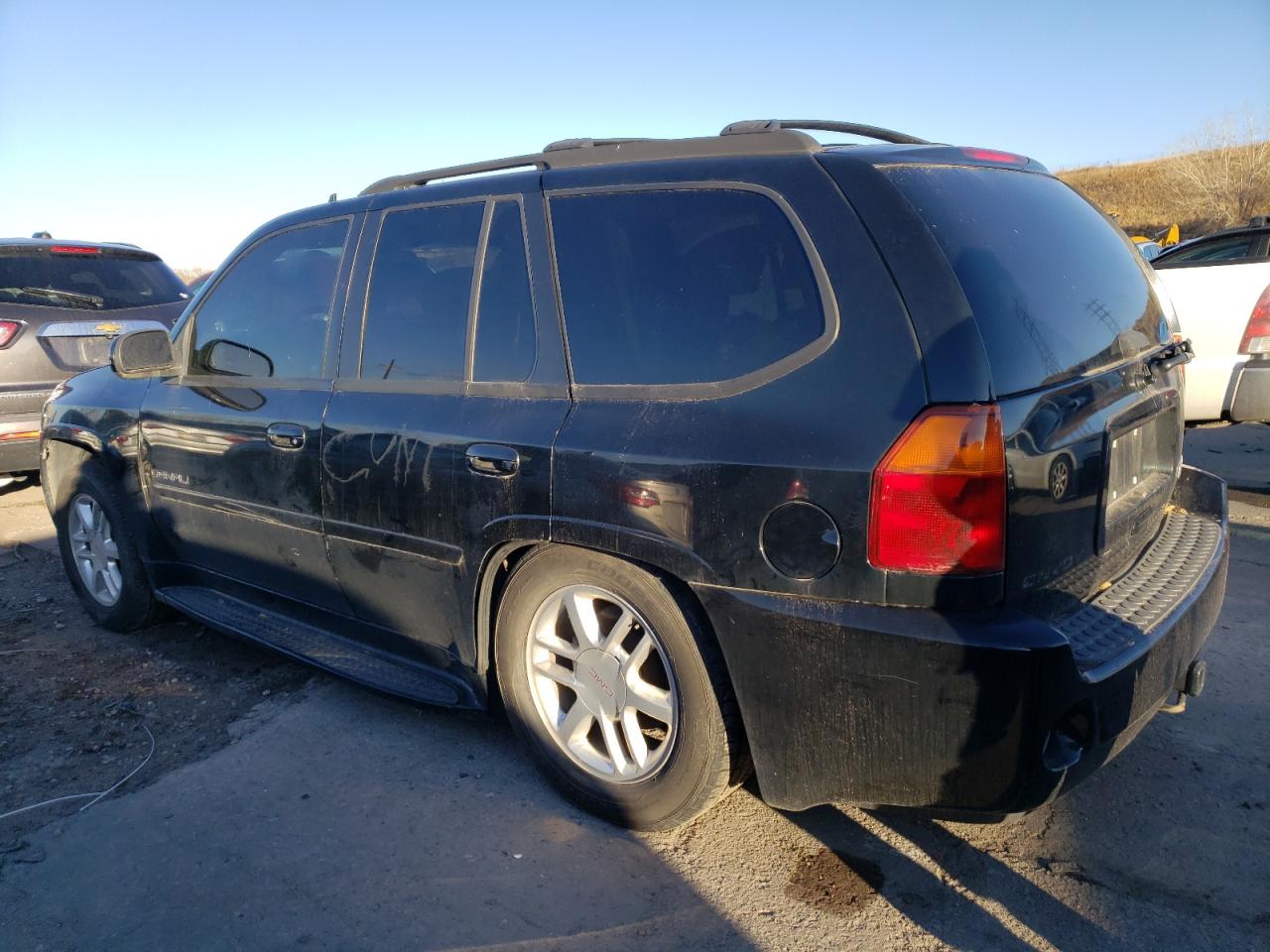 Obraz 2 z 2006 GMC ENVOY DENALI 2006 z VIN 1GKET63M462345791