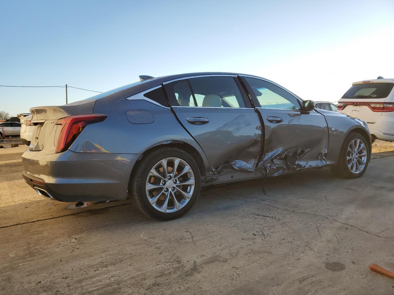 Obraz 3 z 2022 CADILLAC CT5 PREMIUM LUXURY 2022 z VIN 1G6DT5RK4N0119433