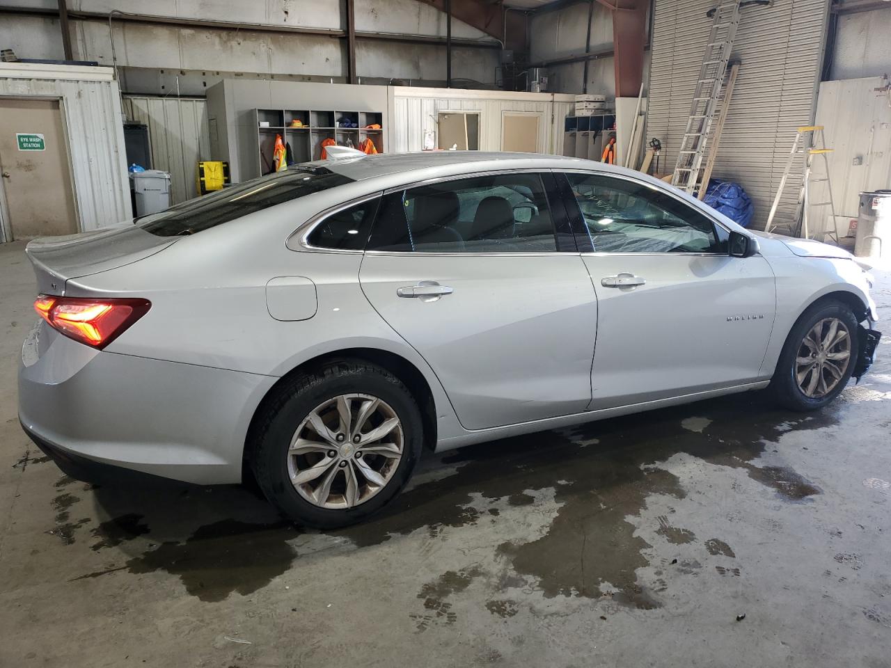 Image 3 of 2020 CHEVROLET MALIBU LT 2020 with VIN 1G1ZD5ST7LF054485