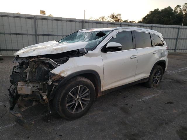 Изображение 1 2019 TOYOTA HIGHLANDER SE 2019 с VIN 5TDKZRFH9KS565931