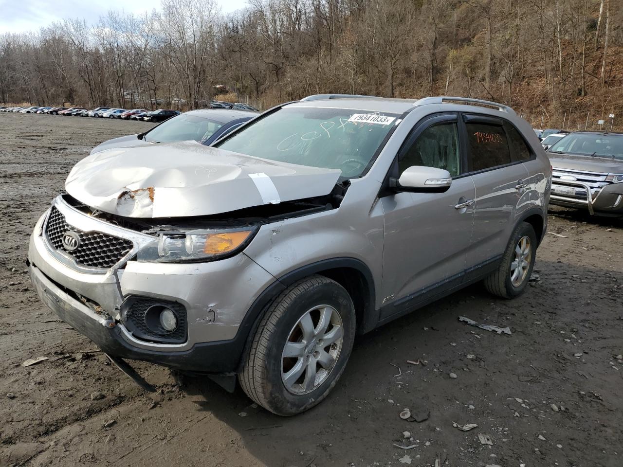 Obraz 1 z 2013 KIA SORENTO LX 2013 z VIN 5XYKTDA29DG351853