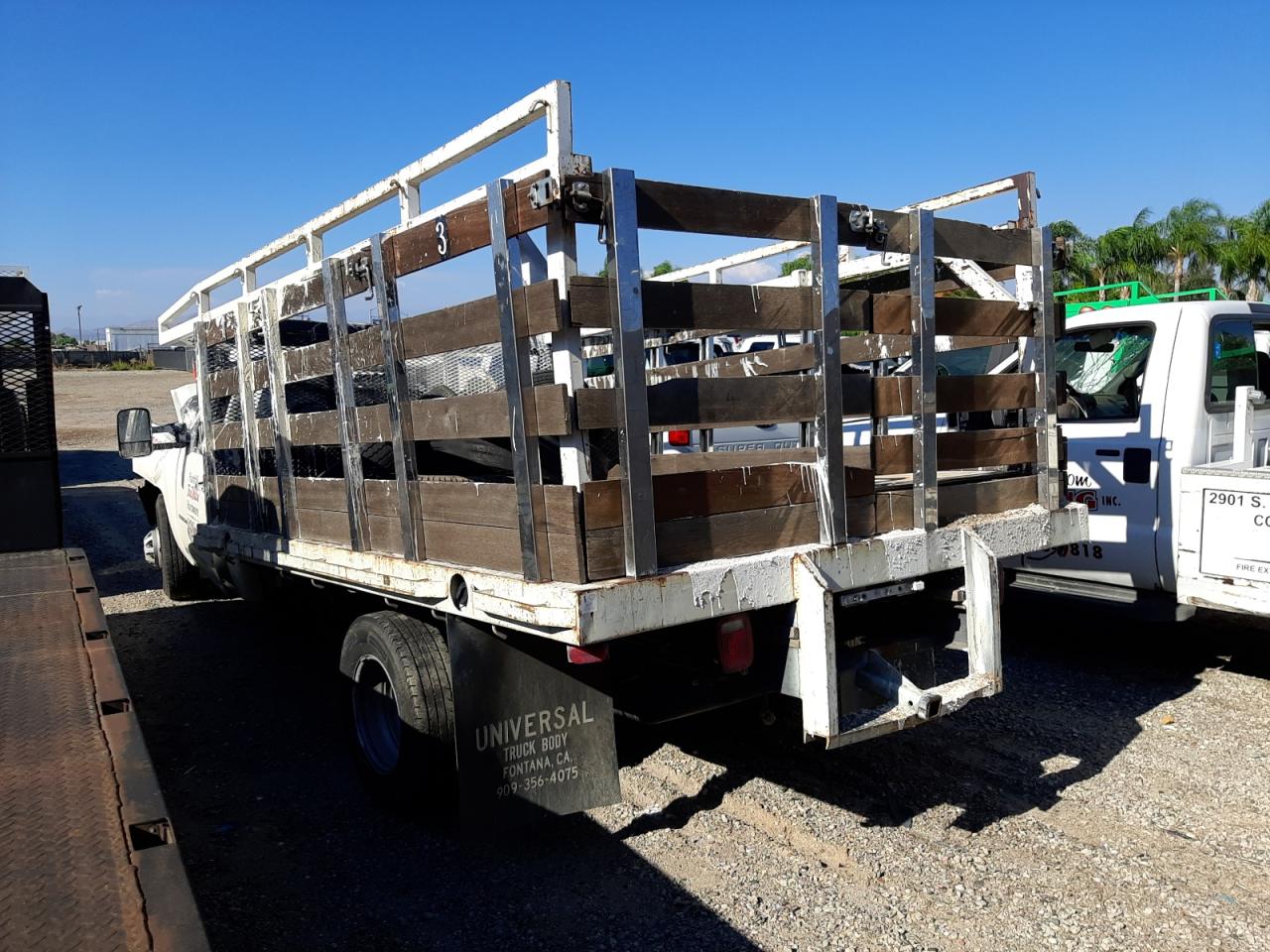 Image 2 of 2014 CHEVROLET SILVERADO C3500 2014 with VIN 1GB3CZCG1EF114924