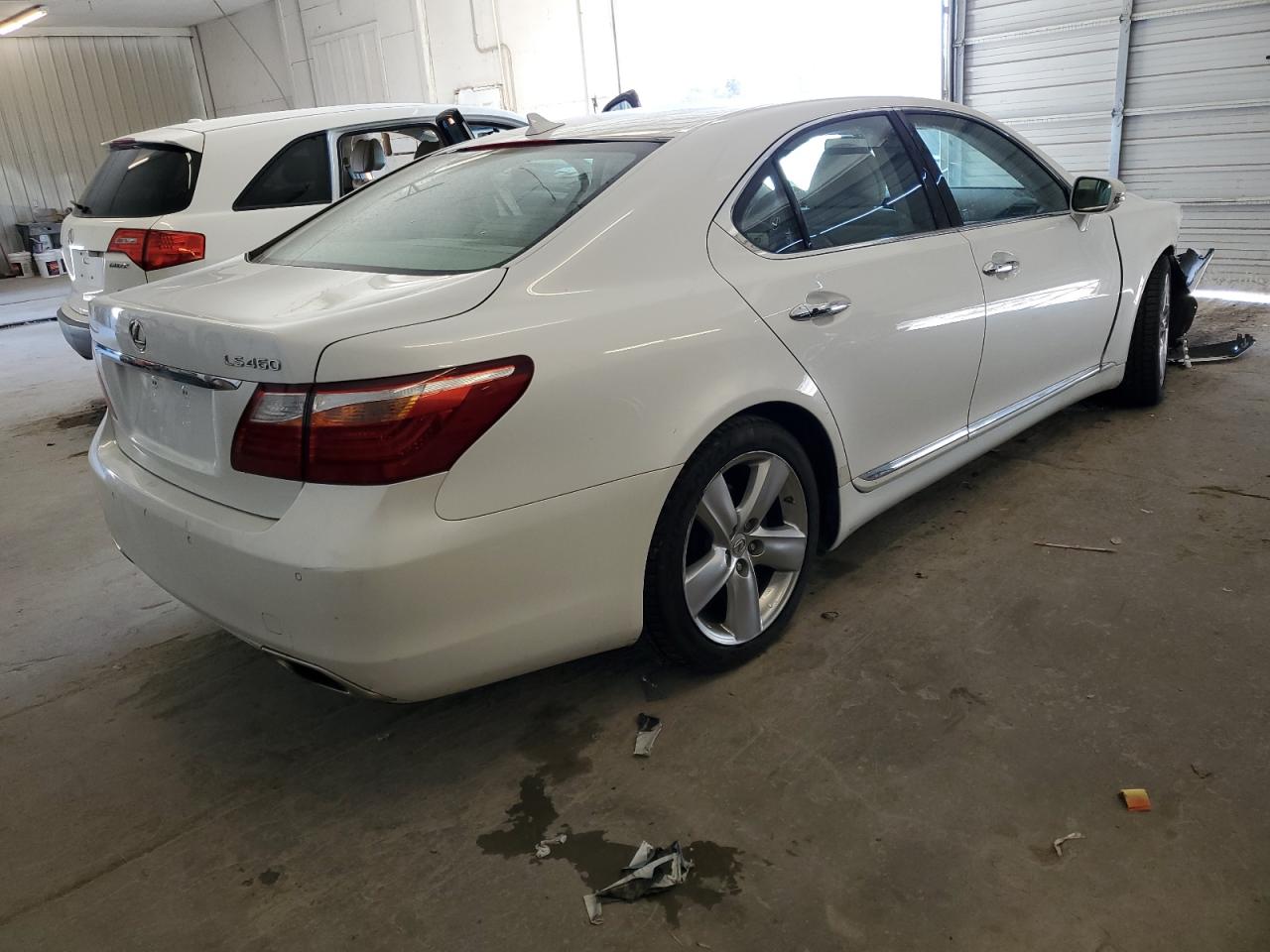 Image 3 of 2011 LEXUS LS 460 2011 with VIN JTHBL5EF3B5106344