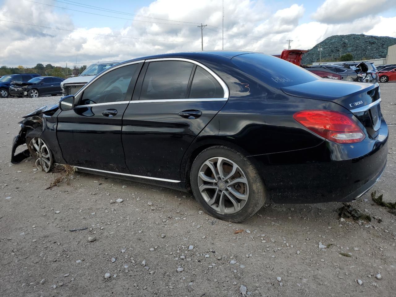 Изображение 2 2016 MERCEDES-BENZ C 300 2016 с VIN 55SWF4JB6GU113171