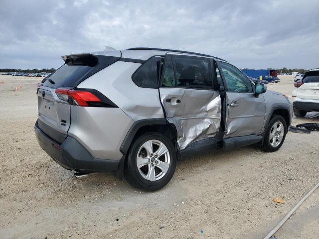 Image 3 of 2019 TOYOTA RAV4 XLE 2019 with VIN 2T3P1RFV0KC049430