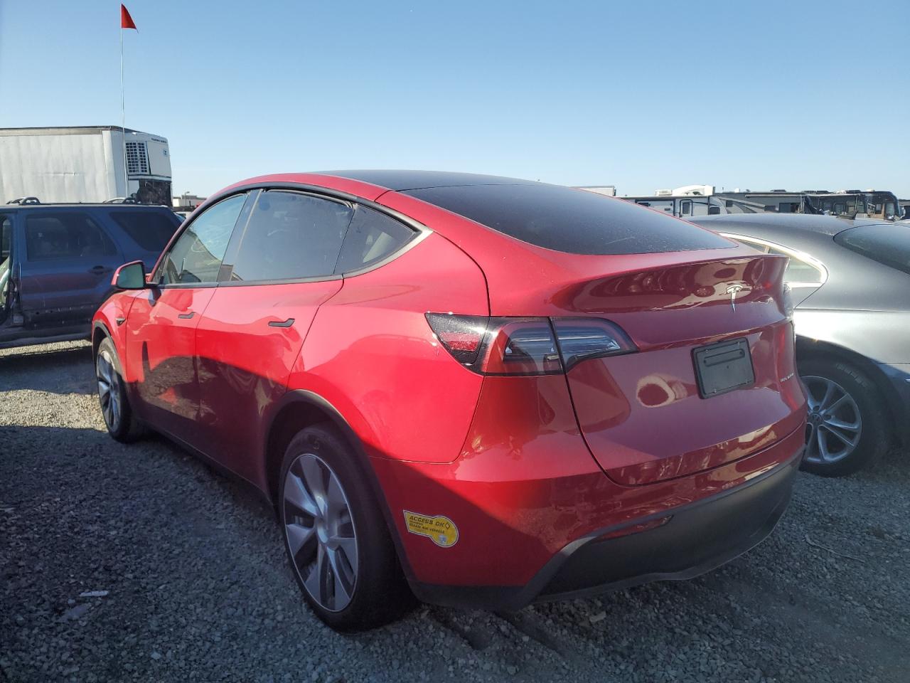 Obraz 2 z 2022 TESLA MODEL Y  2022 z VIN 7SAYGDEE7NF534909
