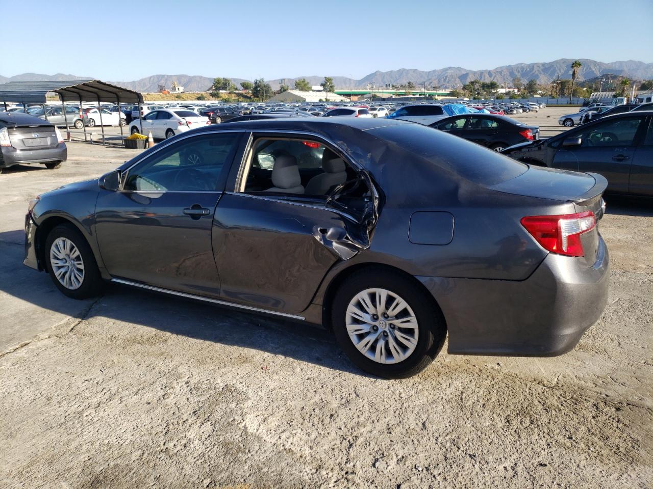 Image 2 of Toyota Camry L 2013 with VIN 4T4BF1FK6DR298463
