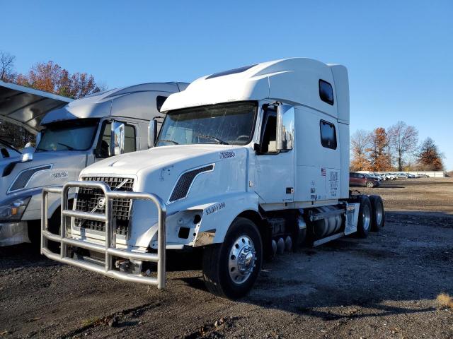 Image 2 of 2017 VOLVO VN VNL 2017 with VIN 4V4NC9EH0HN983989