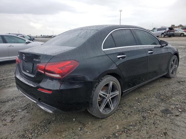 Obraz 3 z 2019 MERCEDES-BENZ A 220 4MATIC 2019 z VIN WDD3G4FB5KW035647