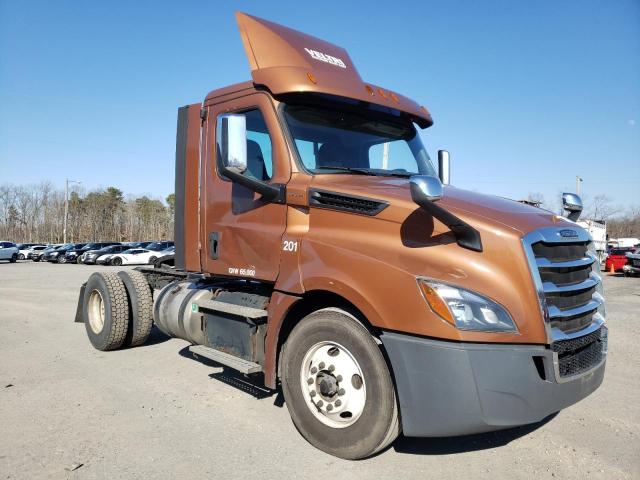2018 FREIGHTLINER CASCADIA 126  2018 image