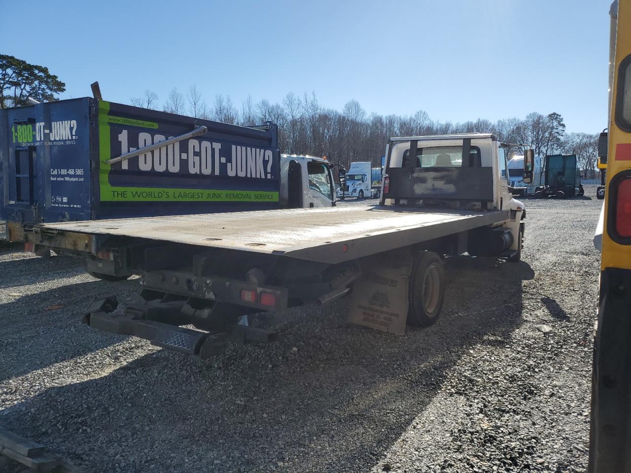 Image 3 of 2005 INTERNATIONAL 4000 4300 2005 with VIN 1HTMMAAM95H106455