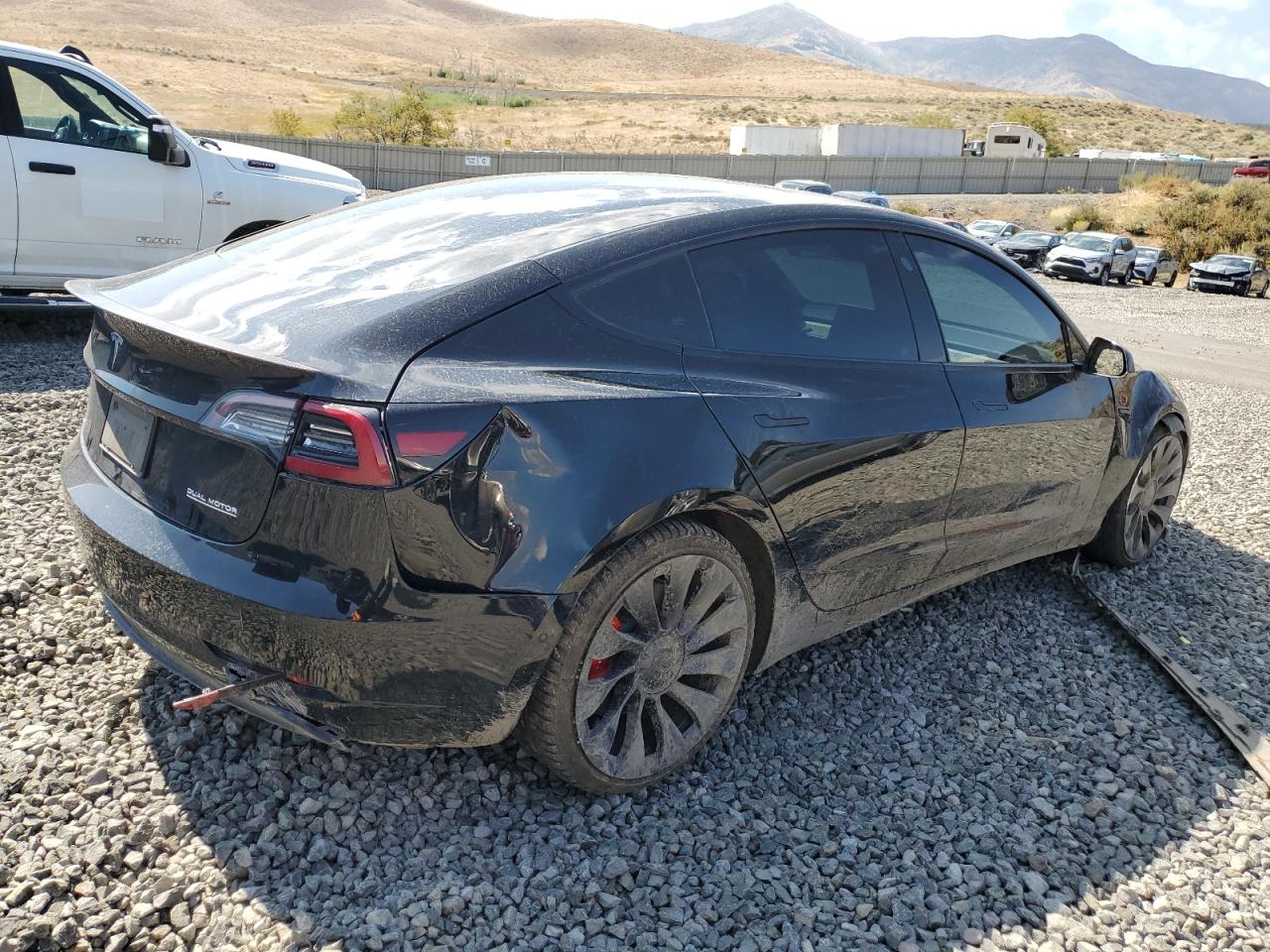 Obraz 3 z 2022 TESLA MODEL 3  2022 z VIN 5YJ3E1EC2NF124691