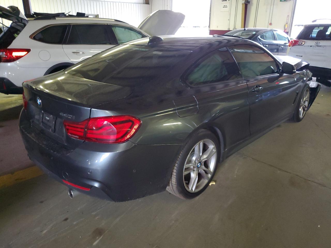 Obraz 3 z 2019 BMW 440XI  2019 z VIN WBA4W9C57KAG89950