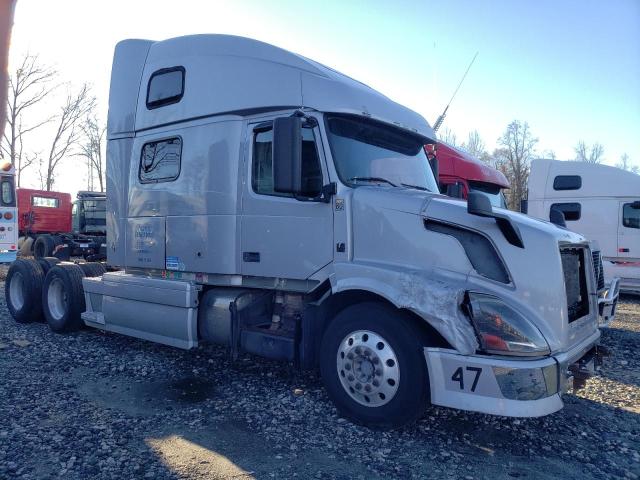 Изображение 1 2011 VOLVO VN VNL 2011 с VIN 4V4NC9EJ8BN295460