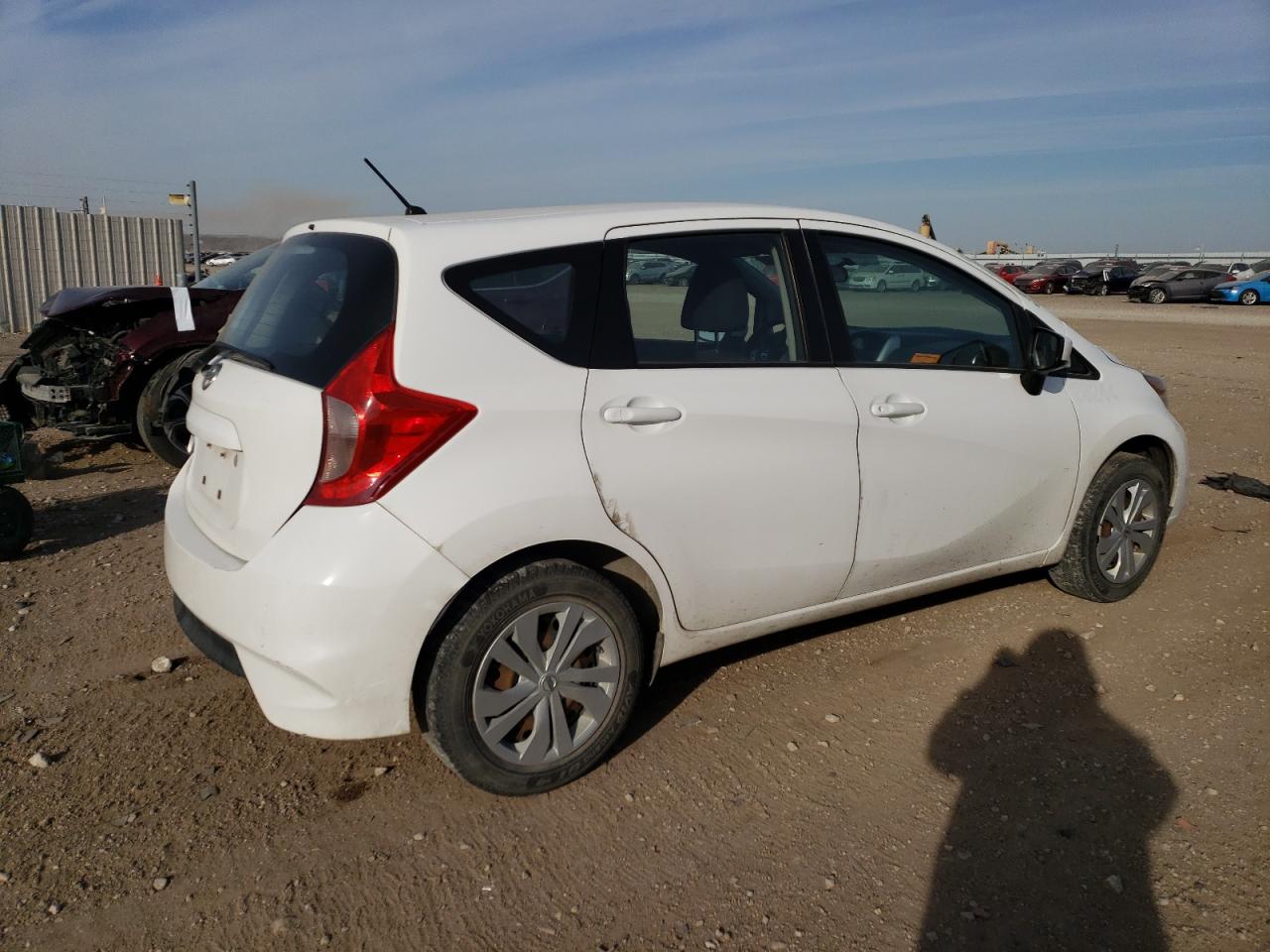 Obraz 3 z 2018 NISSAN VERSA NOTE S 2018 z VIN 3N1CE2CP8JL355282