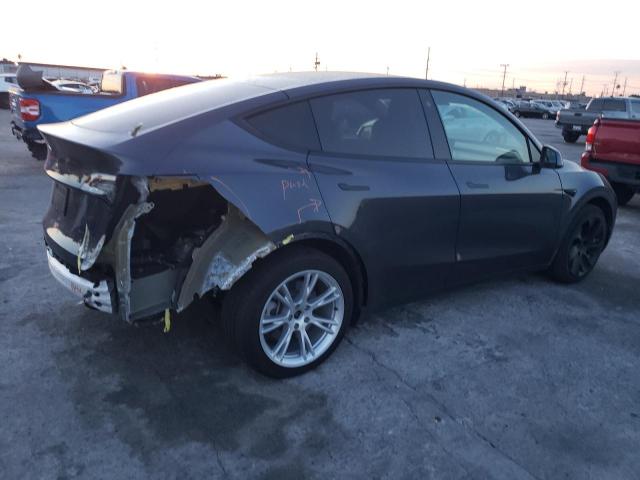 Obraz 3 z 2022 TESLA MODEL Y  2022 z VIN 7SAYGDEE4NF324297