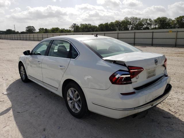 Изображение 2 2017 VOLKSWAGEN PASSAT S 2017 с VIN 1VWAT7A3XHC019806