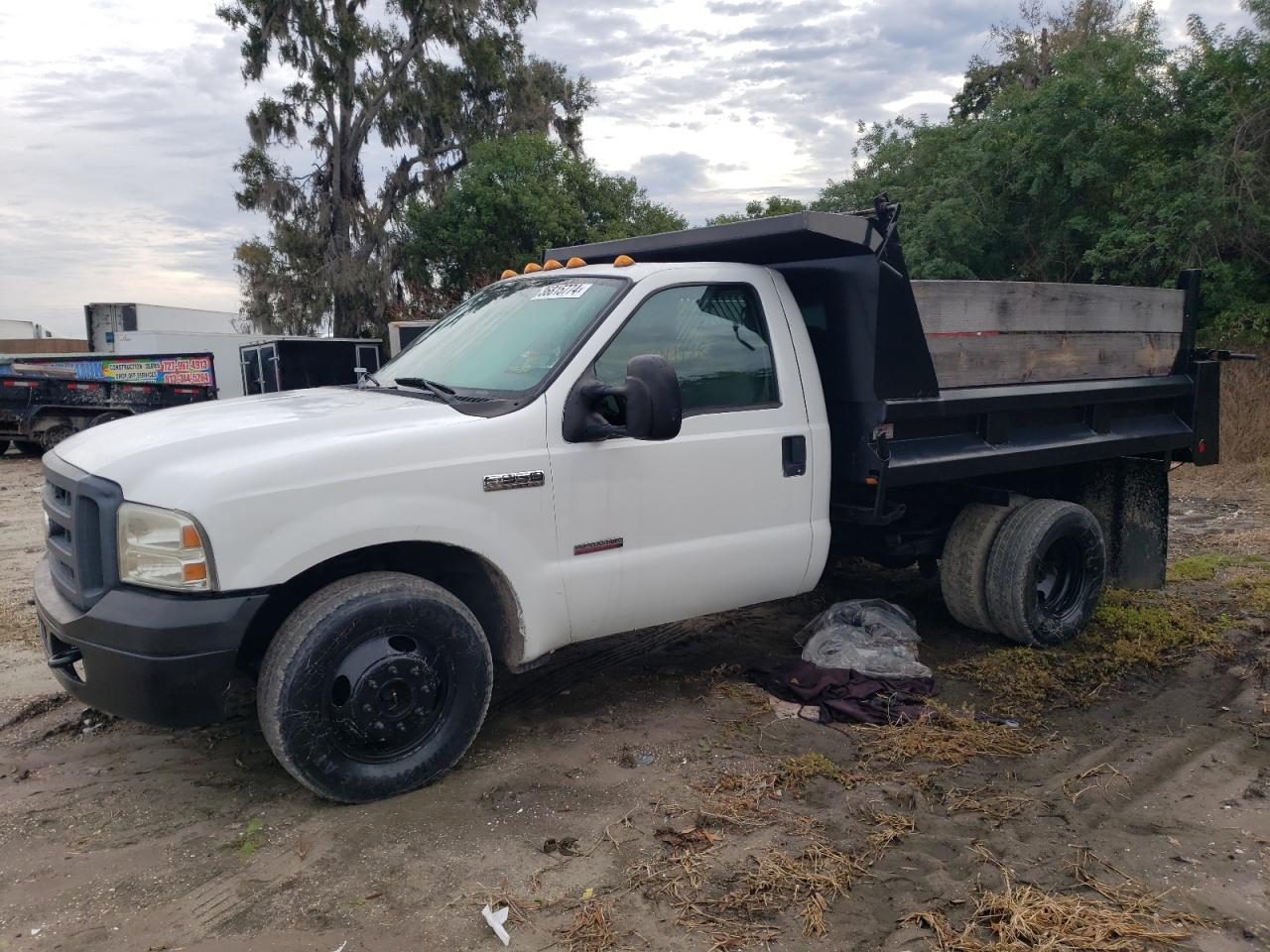 Image 1 of 2005 FORD F350 SUPER DUTY 2005 with VIN 1FDWF36P45EC29415