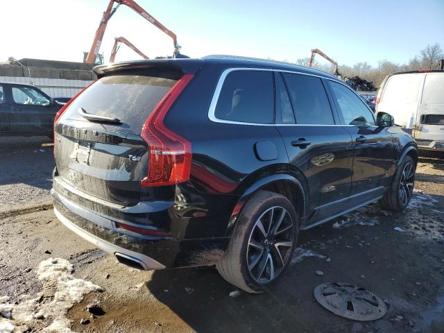 Obraz 3 z 2021 VOLVO XC90 T6 MOMENTUM 2021 z VIN YV4A221K4M1679410