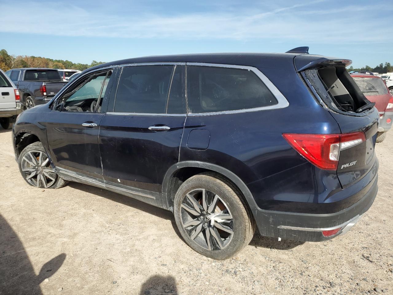 Obraz 2 z 2022 HONDA PILOT ELITE 2022 z VIN 5FNYF6H01NB047460