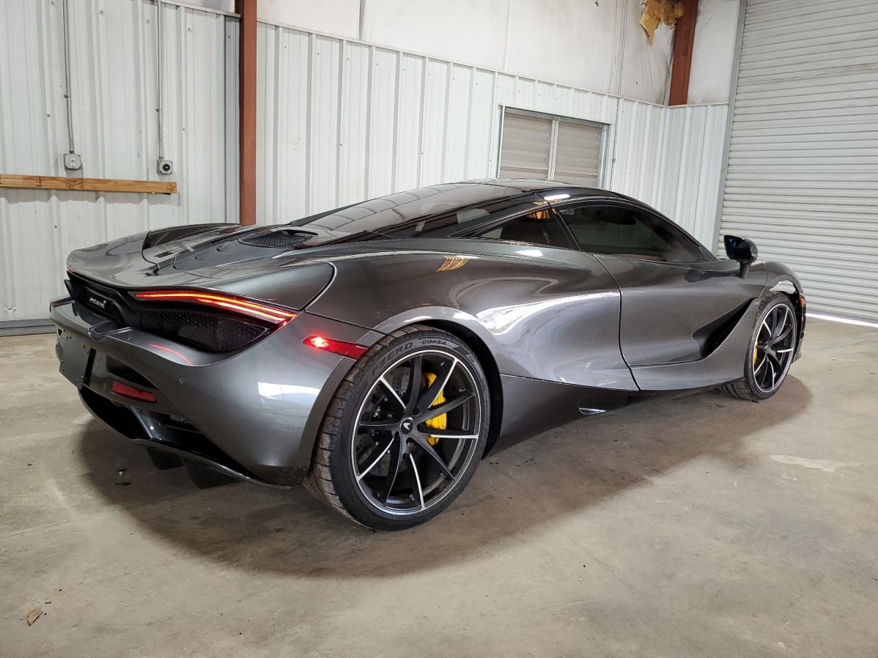 Image 3 of 2019 MCLAREN AUTOMOTIVE 720S  2019 with VIN SBM14DCA7KW002730