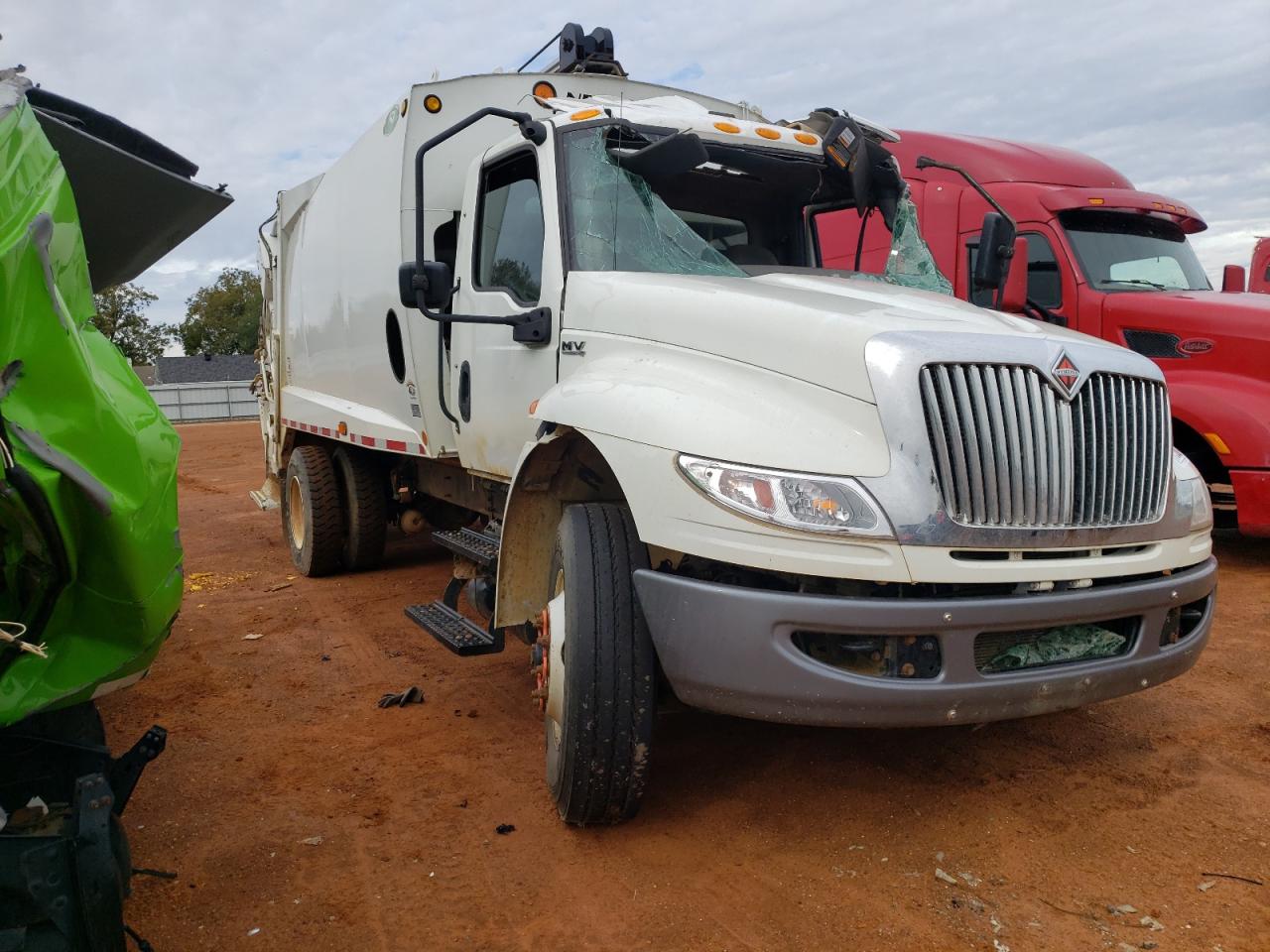 Obraz 1 z 2023 INTERNATIONAL MV607  2023 z VIN 3HAEUTAN6PL592597