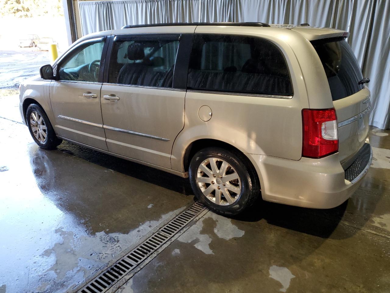 Изображение 2 2014 CHRYSLER TOWN & COUNTRY TOURING 2014 с VIN 2C4RC1BG9ER403762