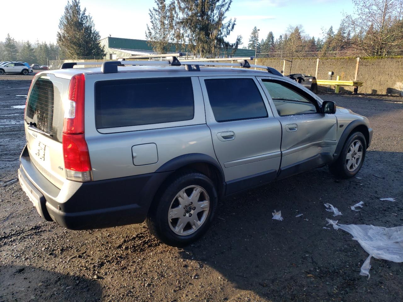 Image 3 of 2005 VOLVO XC70  2005 with VIN YV1SZ592751191413
