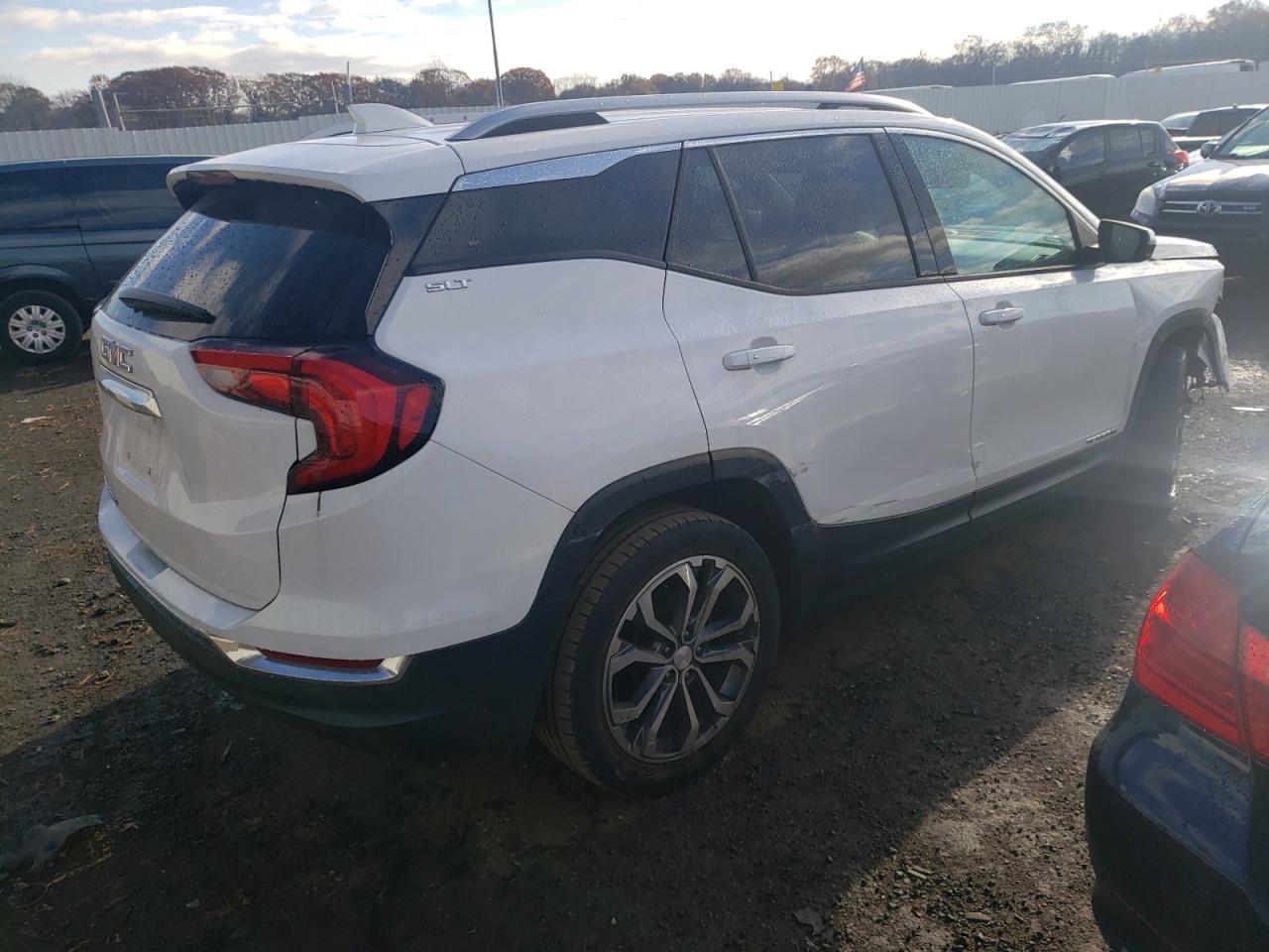 Image 3 of 2019 GMC TERRAIN SLT 2019 with VIN 3GKALPEV2KL202826