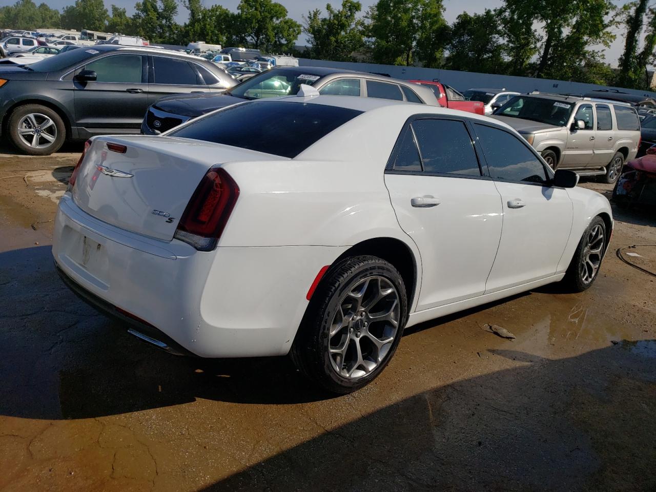 Obraz 3 z 2016 CHRYSLER 300 S 2016 z VIN 2C3CCABG0GH141469