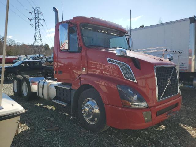 Изображение 2017 VOLVO VN VNL 2017