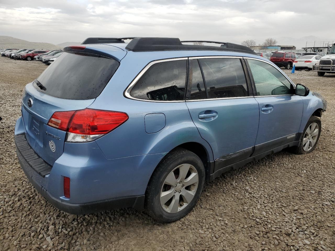 Obraz 3 z 2010 SUBARU OUTBACK 2.5I PREMIUM 2010 z VIN 4S4BRCFC2A3350307