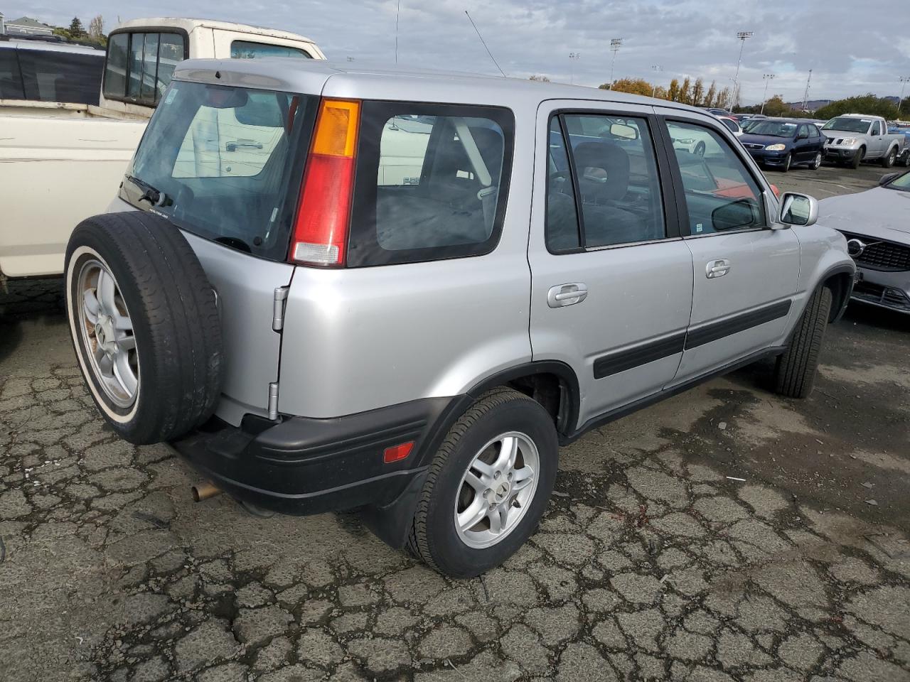 Image 3 of 2000 HONDA CR-V EX 2000 with VIN JHLRD1861YC060828