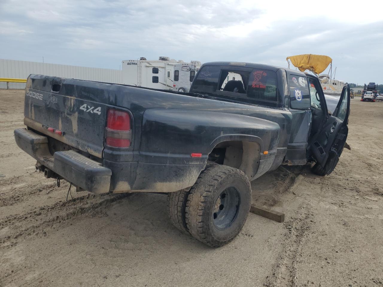 Obraz 3 z 2001 DODGE RAM 3500  2001 z VIN 1B7MF33601J604855