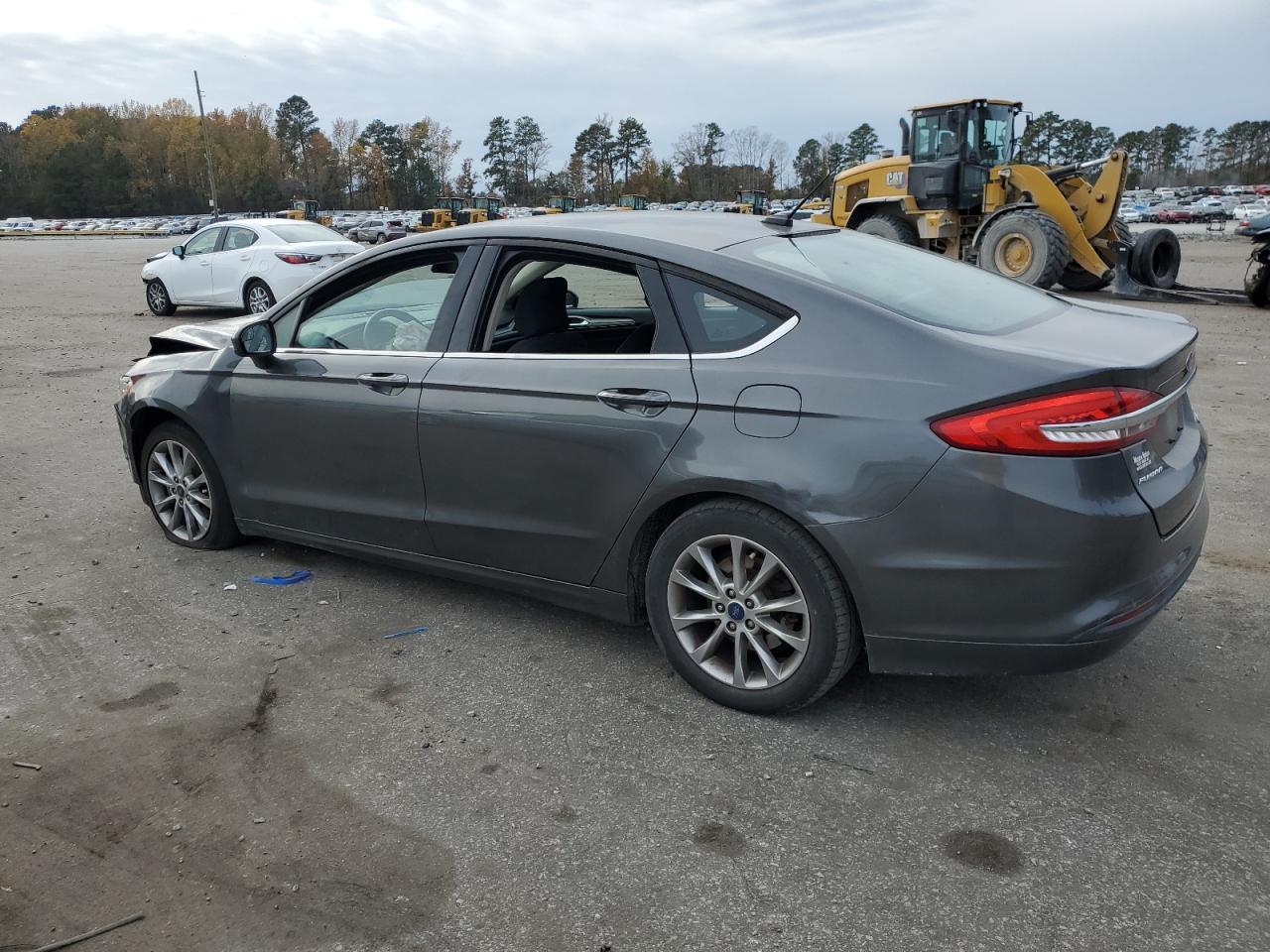 Image 2 of 2017 FORD FUSION SE 2017 with VIN 3FA6P0HD2HR302405