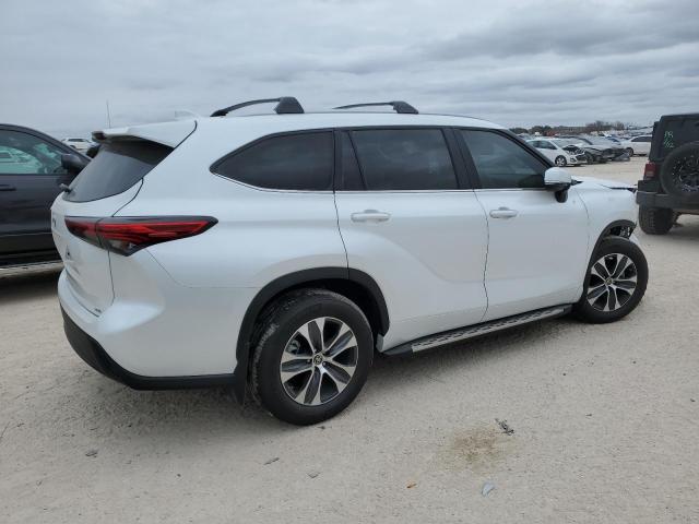 Obraz 3 z 2023 TOYOTA HIGHLANDER L 2023 z VIN 5TDKDRAH6PS520653