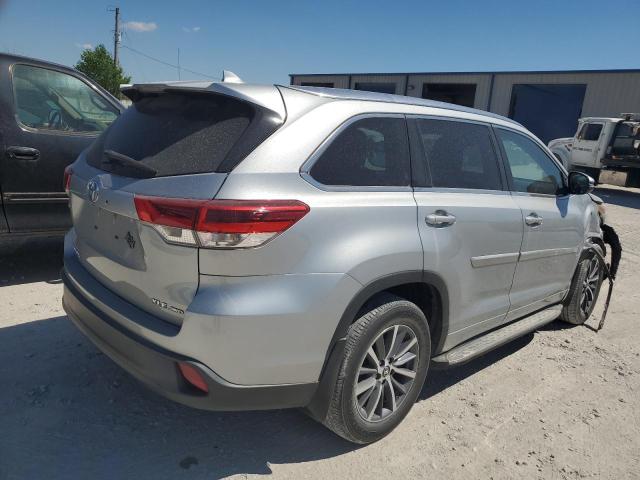Image 3 of 2017 TOYOTA HIGHLANDER SE 2017 with VIN 5TDJZRFH5HS398407