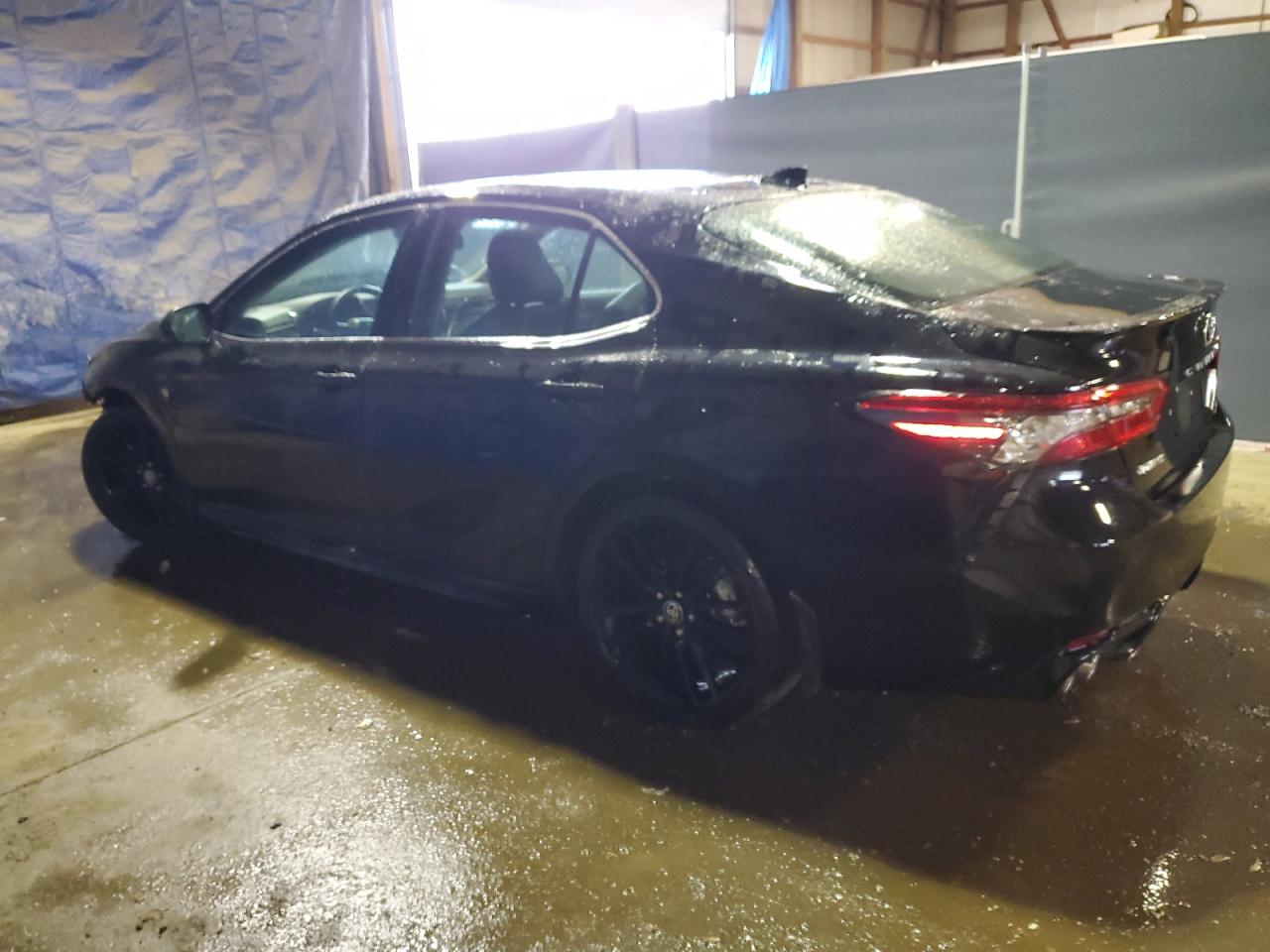 Obraz 2 z 2022 TOYOTA CAMRY XSE 2022 z VIN 4T1K61AK1NU065030