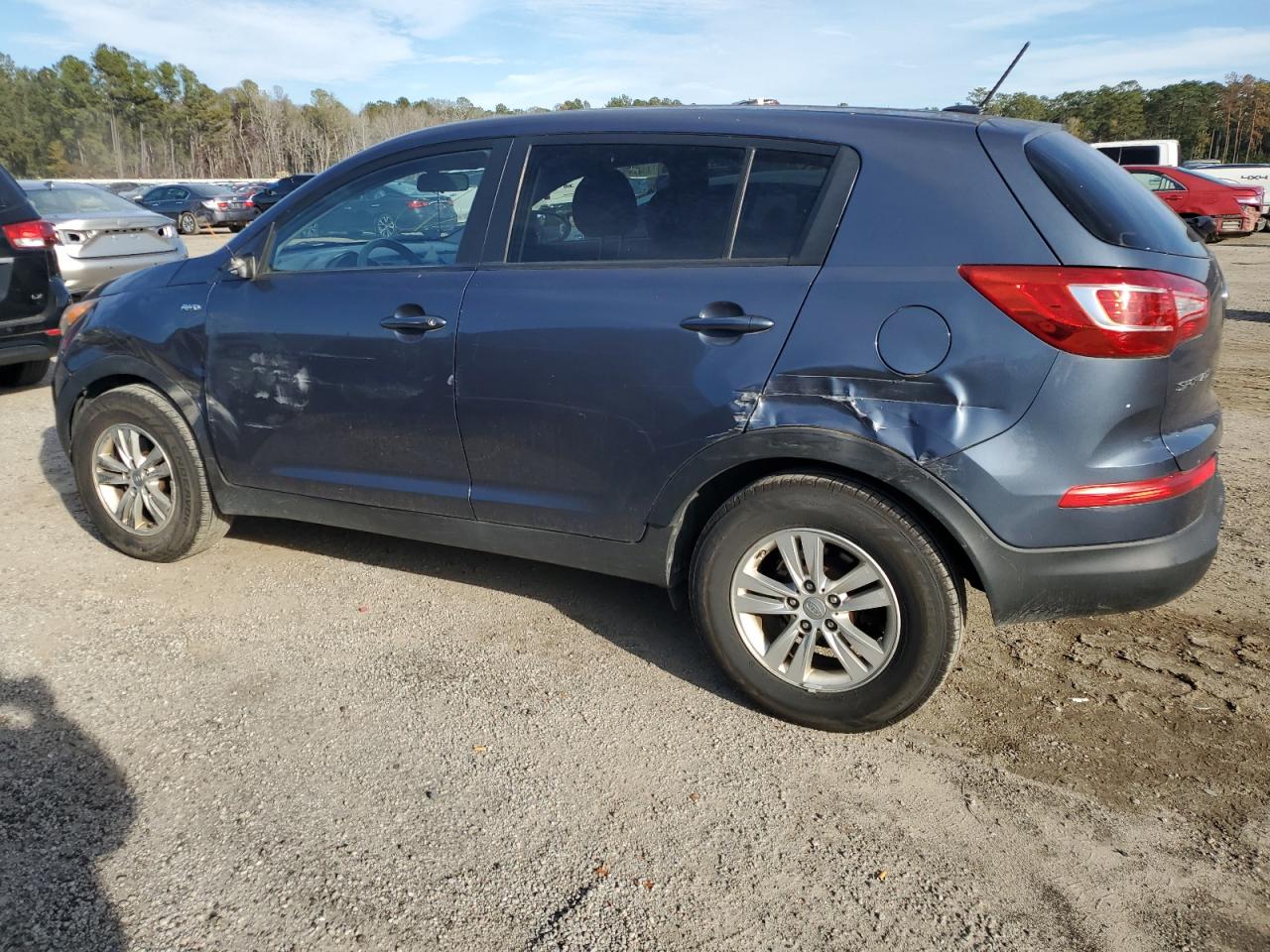 Image 2 of 2011 KIA SPORTAGE LX 2011 with VIN KNDPBCA25B7099449